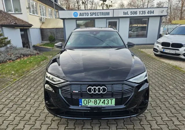 AUDI E-tron 50 Quattro