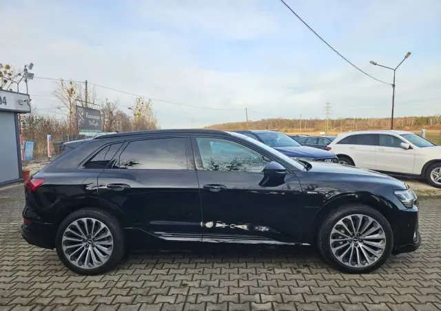 AUDI E-tron 50 Quattro