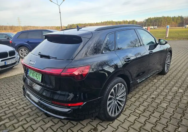 AUDI E-tron 50 Quattro