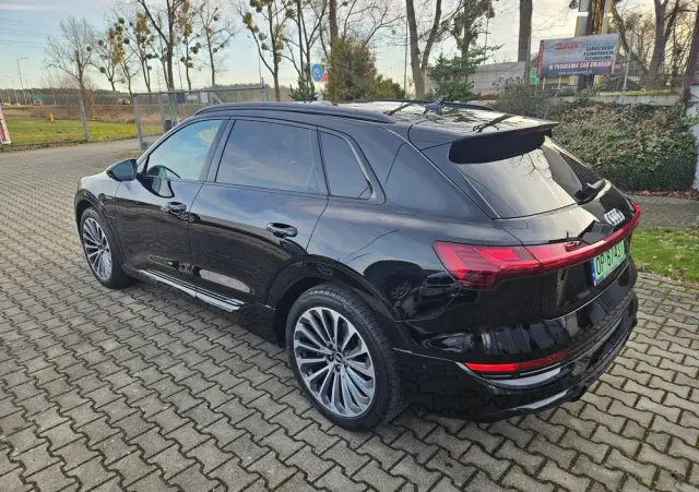 AUDI E-tron 50 Quattro