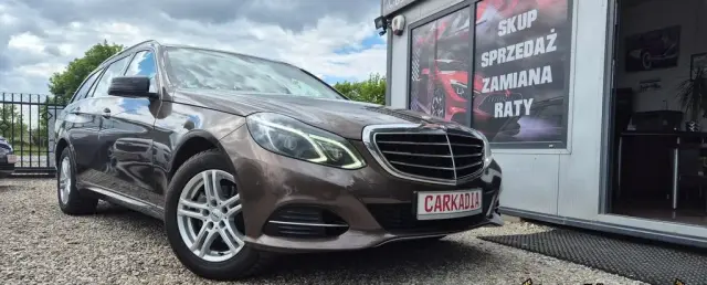 MERCEDES-BENZ Klasa E 
