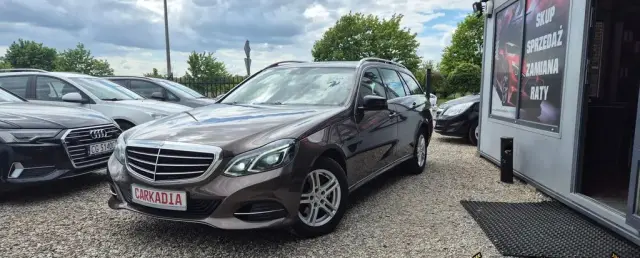MERCEDES-BENZ Klasa E 