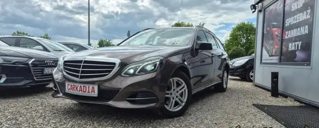 MERCEDES-BENZ Klasa E 