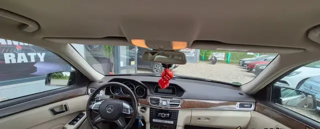 MERCEDES-BENZ Klasa E 