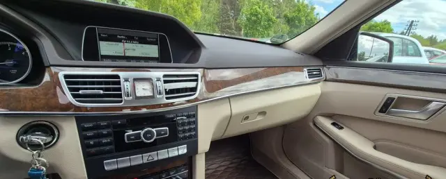 MERCEDES-BENZ Klasa E 