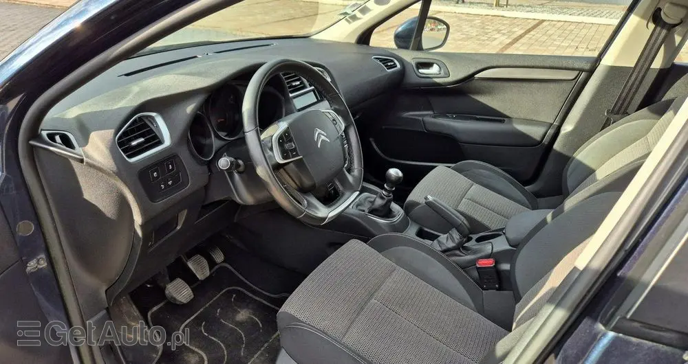 CITROËN C4 PureTech 130 Stop & Start Selection