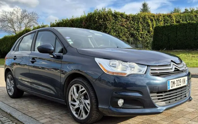 CITROËN C4 PureTech 130 Stop & Start Selection