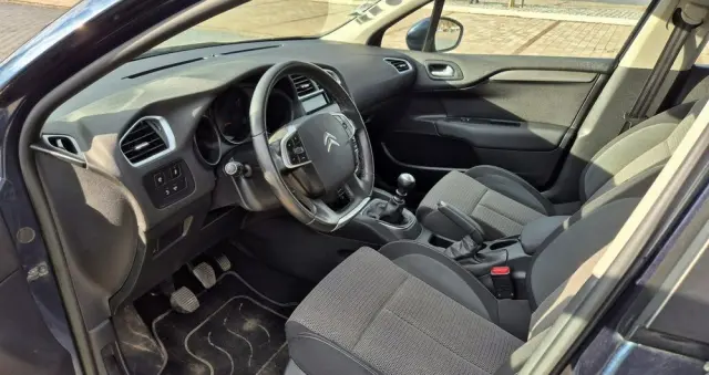 CITROËN C4 PureTech 130 Stop & Start Selection