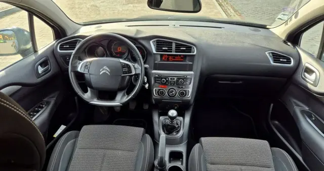 CITROËN C4 PureTech 130 Stop & Start Selection