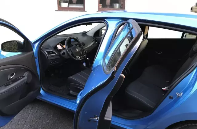 RENAULT Megane 