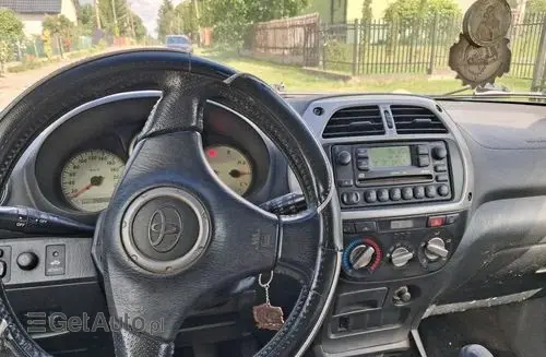 TOYOTA Rav 4 