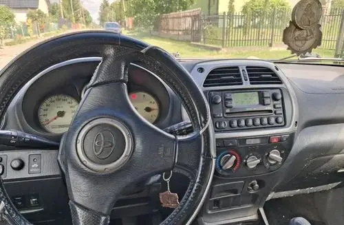 TOYOTA Rav 4 