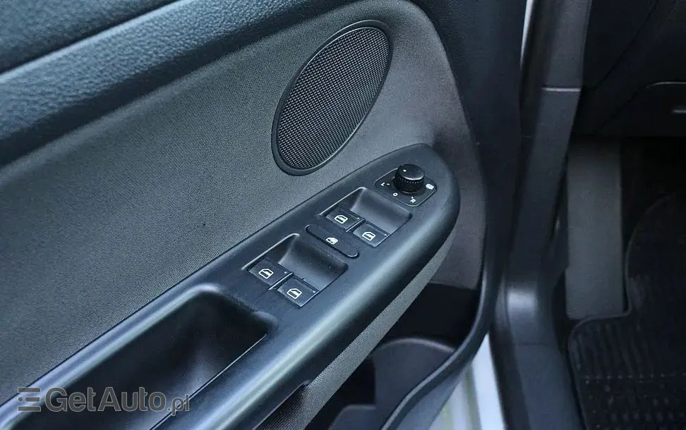 VOLKSWAGEN Golf Plus 1.6 Comfortline