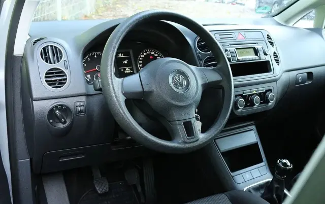 VOLKSWAGEN Golf Plus 1.6 Comfortline