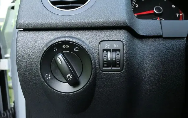 VOLKSWAGEN Golf Plus 1.6 Comfortline