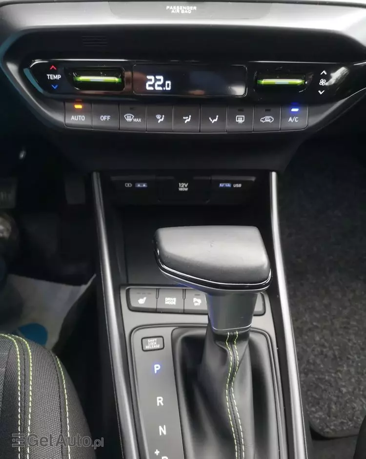 HYUNDAI I20 1.0 T-GDI 48V-Hybrid DCT Connect & Go