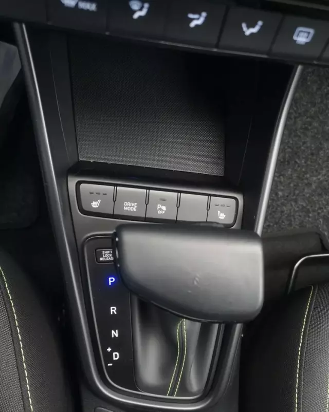 HYUNDAI I20 1.0 T-GDI 48V-Hybrid DCT Connect & Go