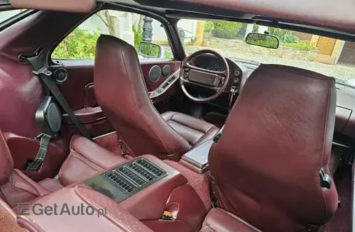 PORSCHE 928 