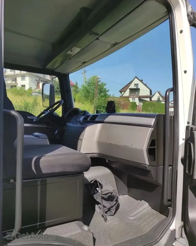 MAN TGM 18.290 kontener , winda 