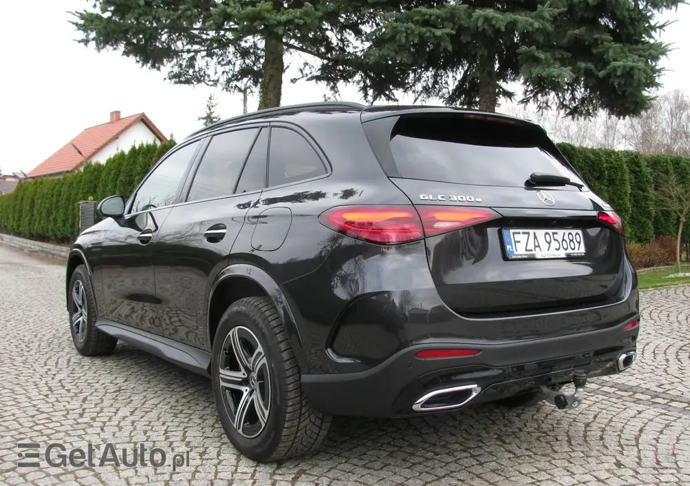 MERCEDES-BENZ GLC 