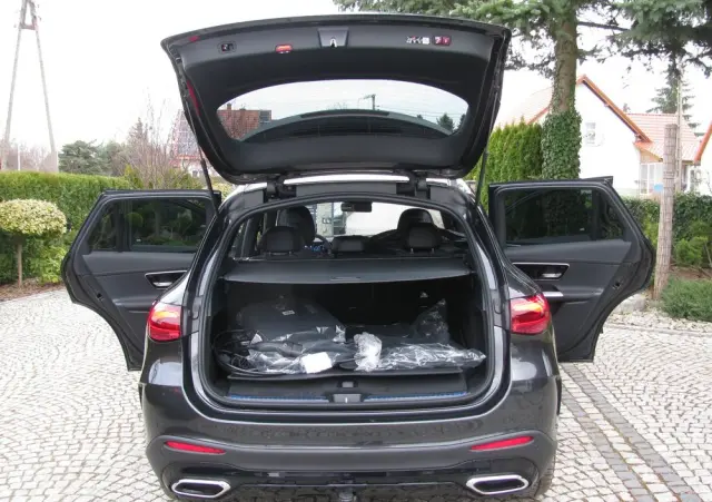 MERCEDES-BENZ GLC 