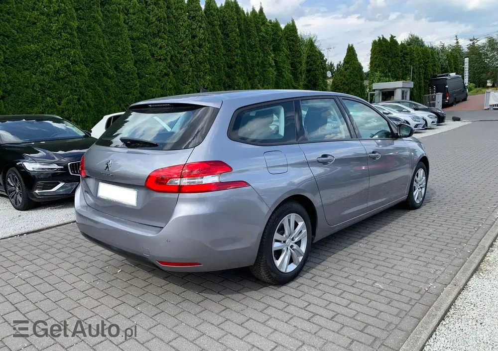 PEUGEOT 308 1.2 PureTech Business Line S&S