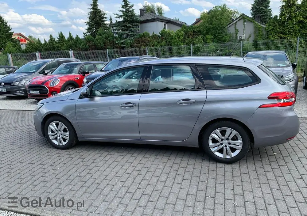 PEUGEOT 308 1.2 PureTech Business Line S&S