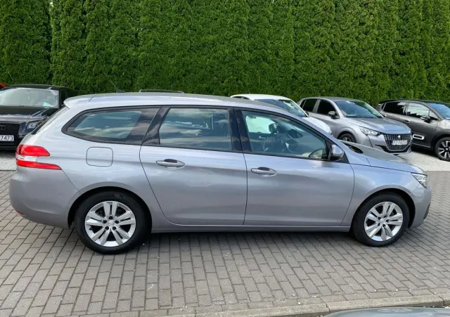 PEUGEOT 308 1.2 PureTech Business Line S&S