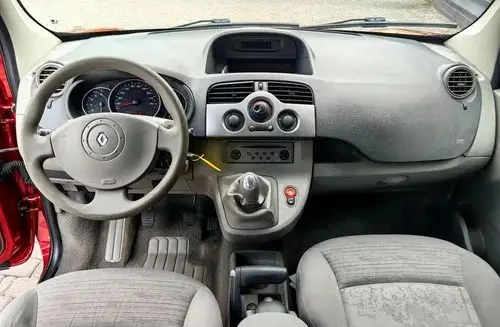 RENAULT Kangoo 