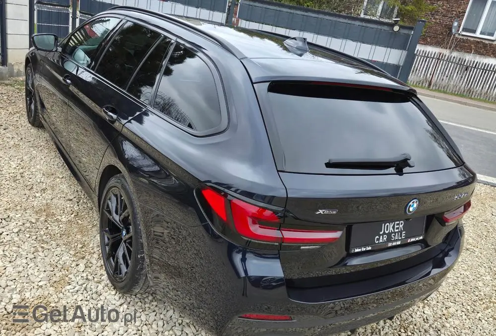 BMW Seria 5 530e xDrive M Sport sport