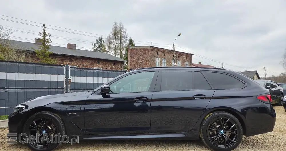 BMW Seria 5 530e xDrive M Sport sport