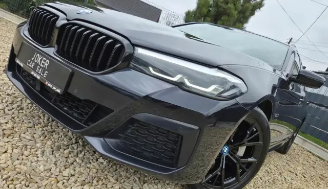 BMW Seria 5 530e xDrive M Sport sport