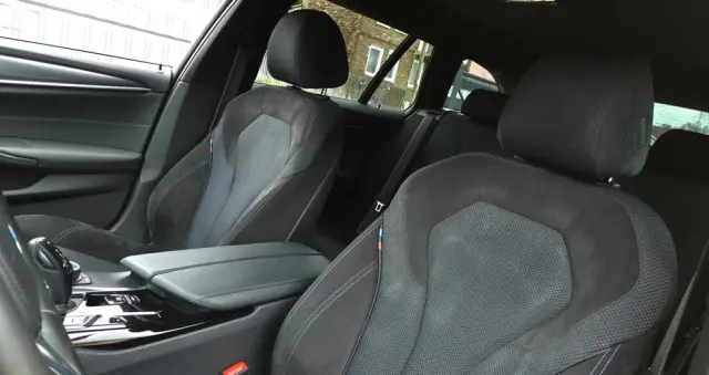 BMW Seria 5 530e xDrive M Sport sport