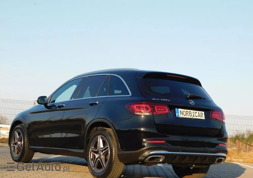 MERCEDES-BENZ GLC 200 d Business Edition