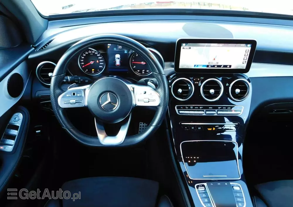 MERCEDES-BENZ GLC 200 d Business Edition