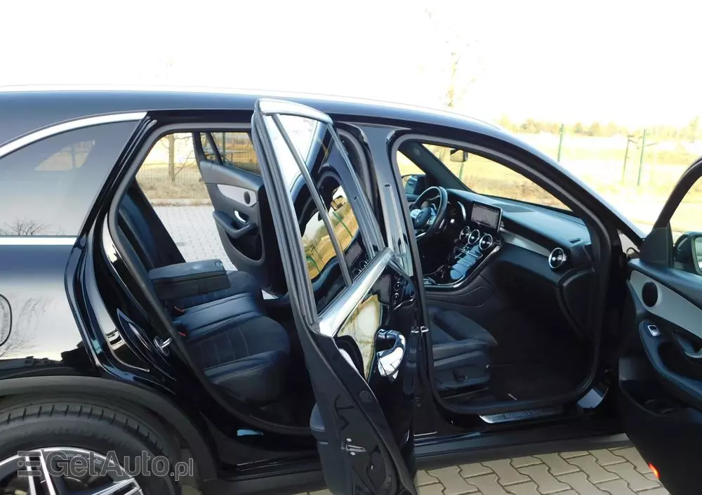 MERCEDES-BENZ GLC 200 d Business Edition