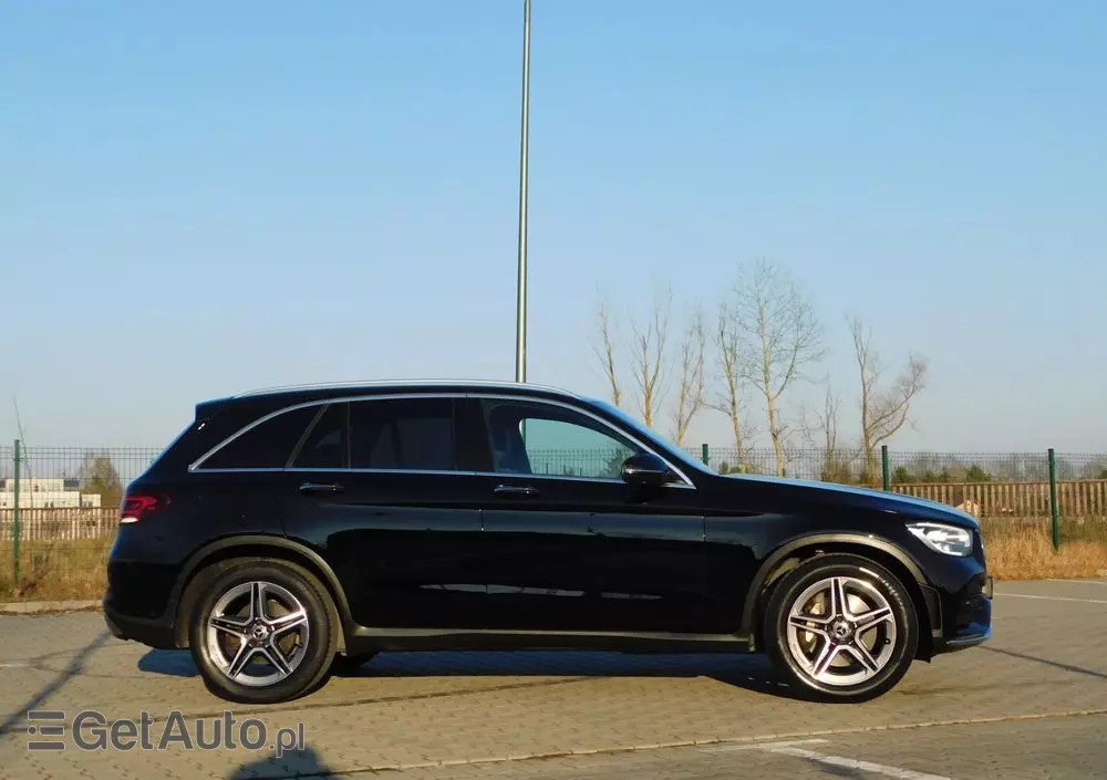 MERCEDES-BENZ GLC 200 d Business Edition