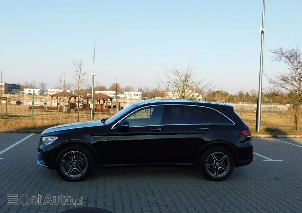 MERCEDES-BENZ GLC 200 d Business Edition
