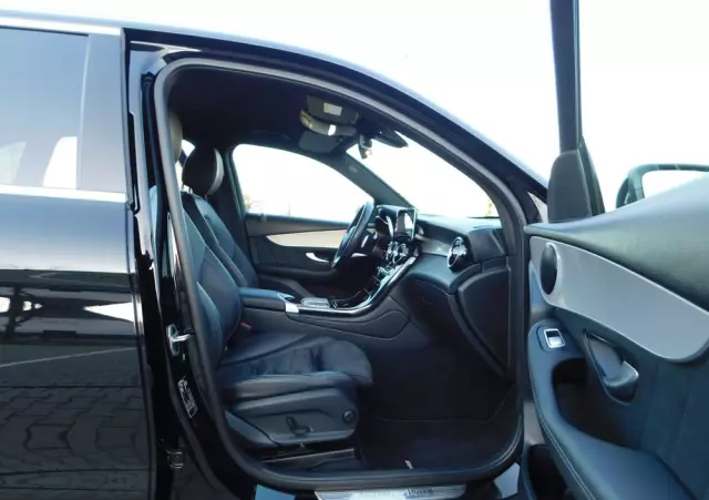 MERCEDES-BENZ GLC 200 d Business Edition