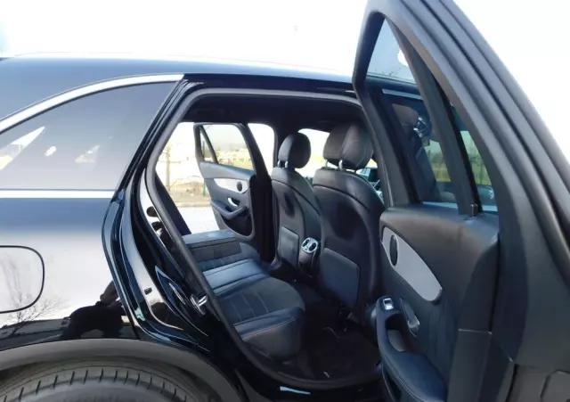 MERCEDES-BENZ GLC 200 d Business Edition