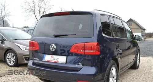 VOLKSWAGEN Touran 