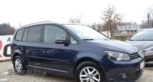 VOLKSWAGEN Touran 