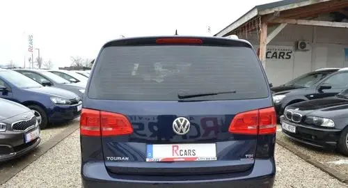 VOLKSWAGEN Touran 