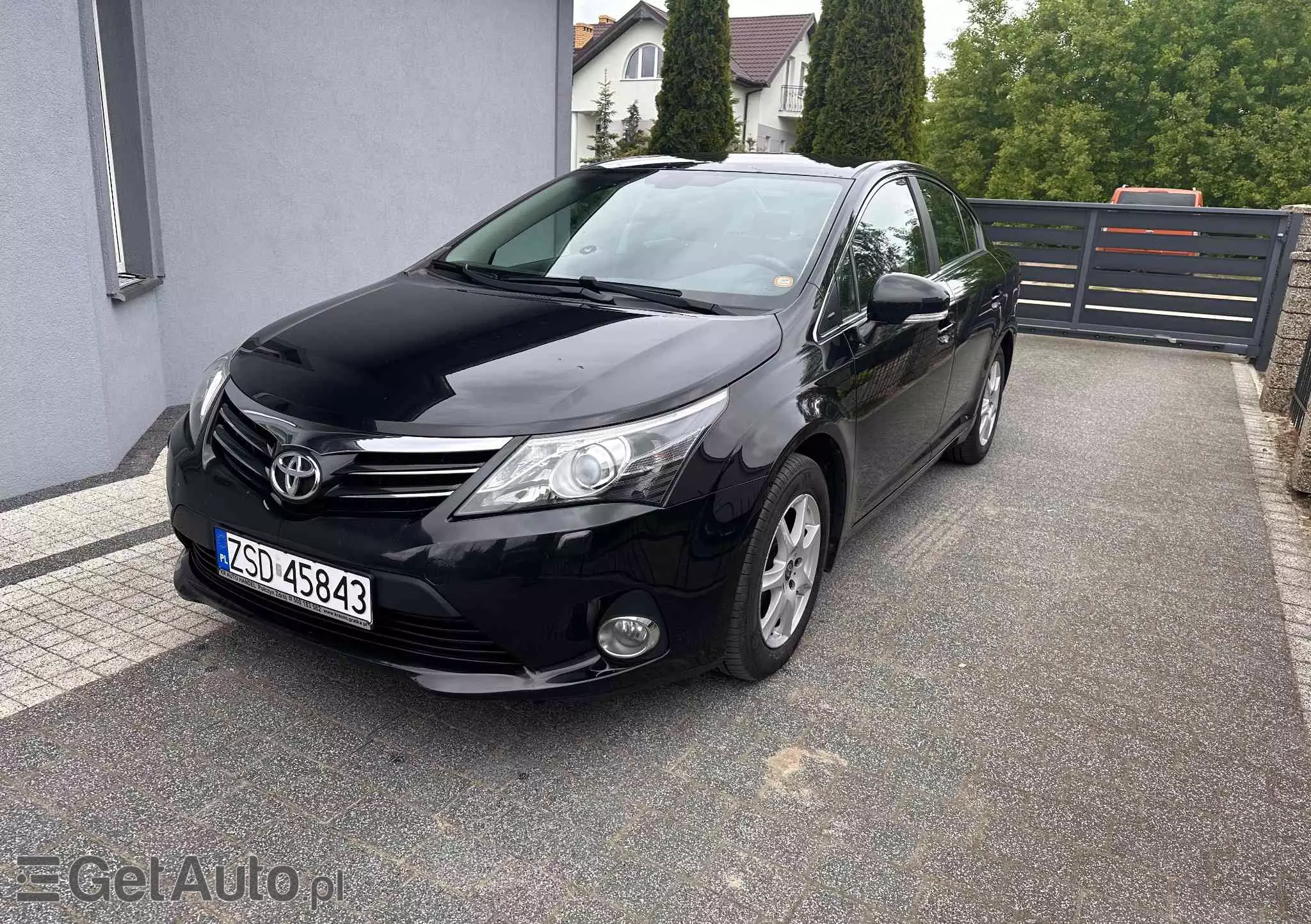 TOYOTA Avensis 1.8 Sol