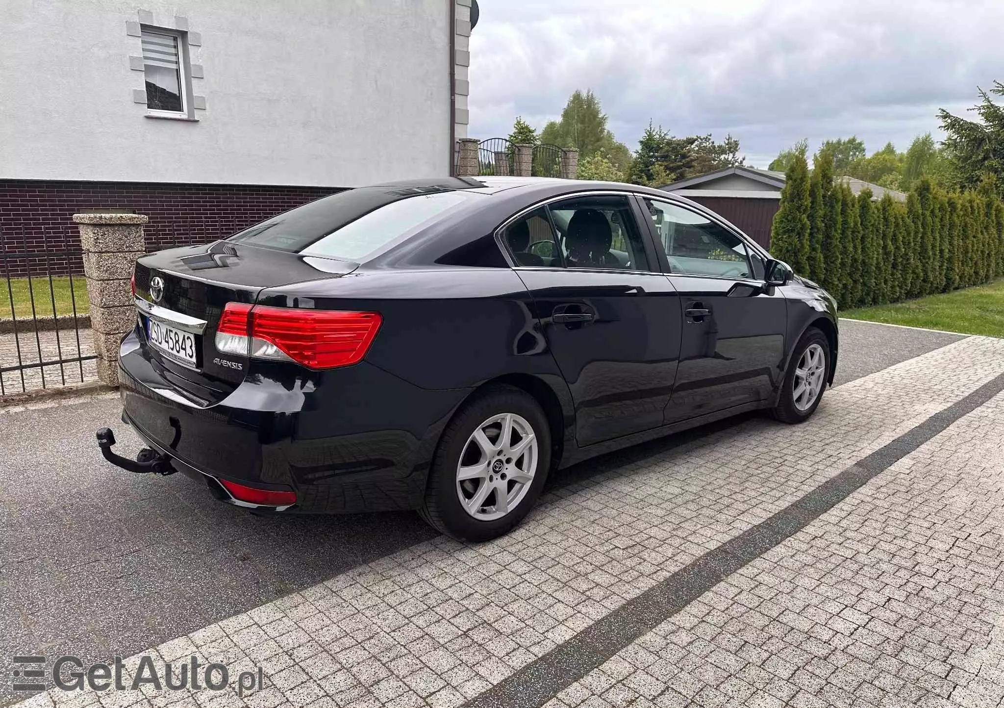 TOYOTA Avensis 1.8 Sol
