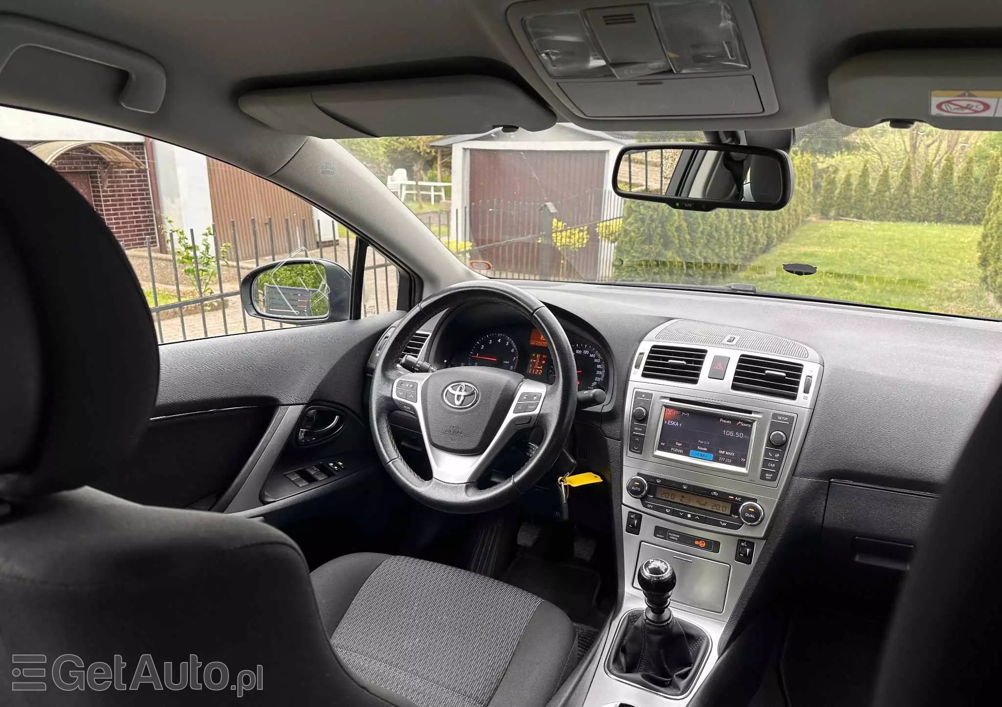 TOYOTA Avensis 1.8 Sol