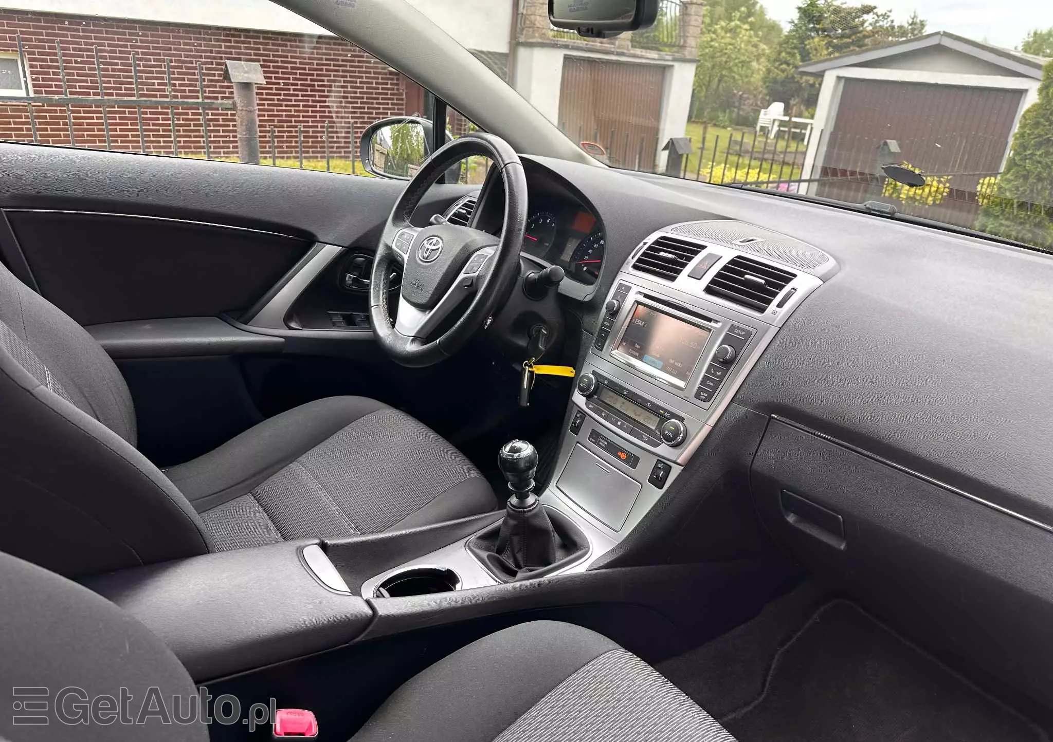 TOYOTA Avensis 1.8 Sol