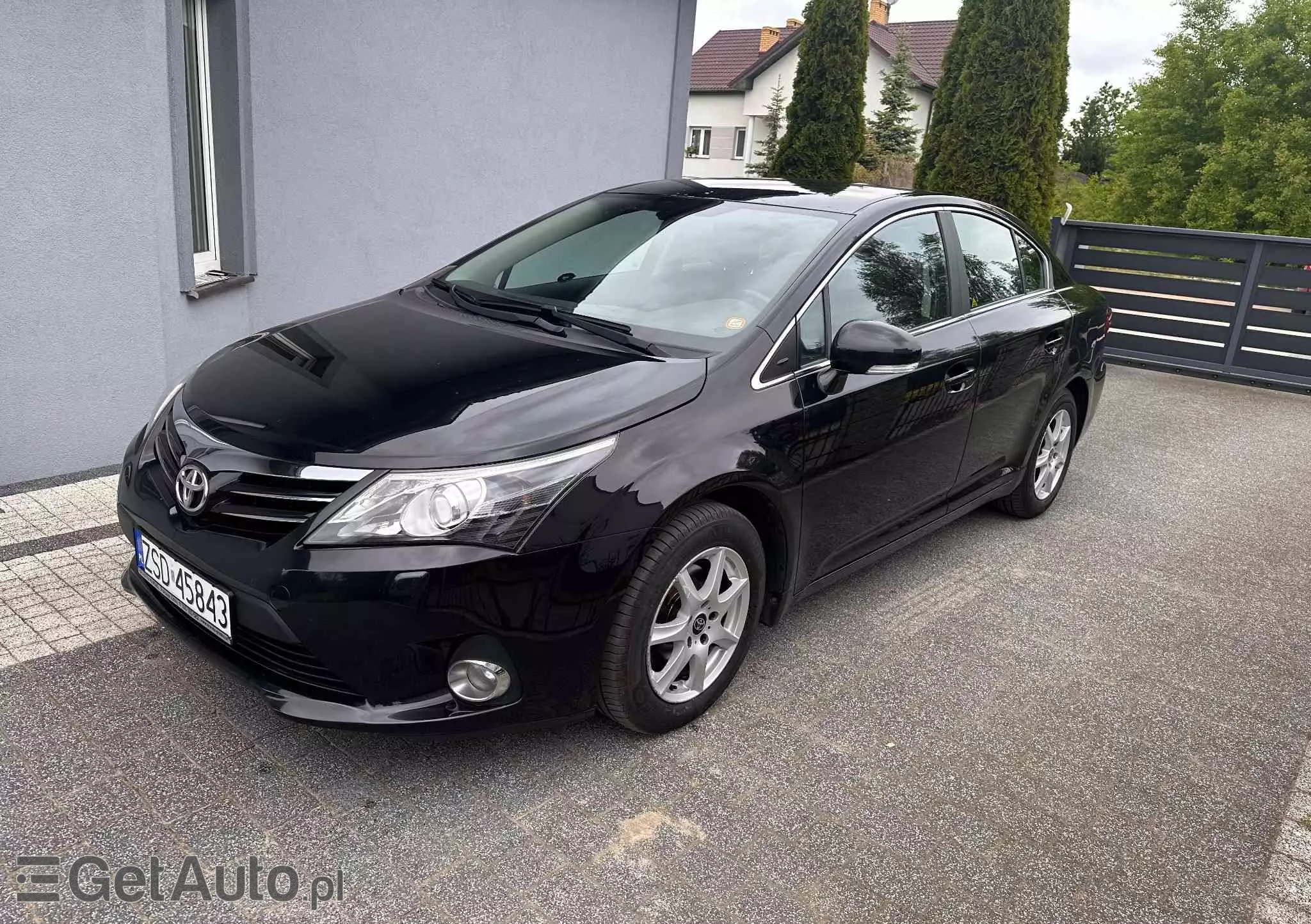 TOYOTA Avensis 1.8 Sol