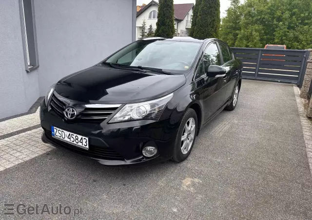 TOYOTA Avensis 1.8 Sol