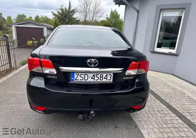 TOYOTA Avensis 1.8 Sol